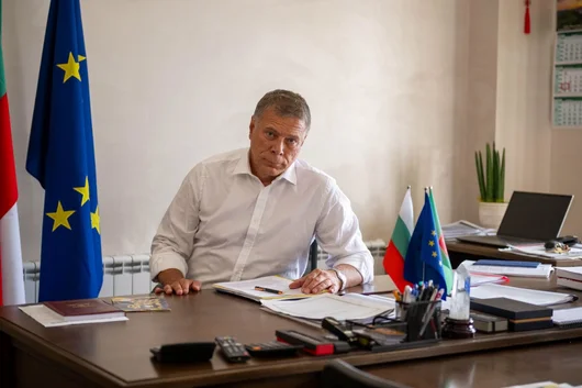 Разследват незаконно подслушване на служители в Община Горна Оряховица, разпитан е и кметът