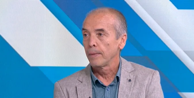"Абсурдният дебат" за и против ваксините по bTV: "Науката не е мнение, а факти, доц. Мангъров"