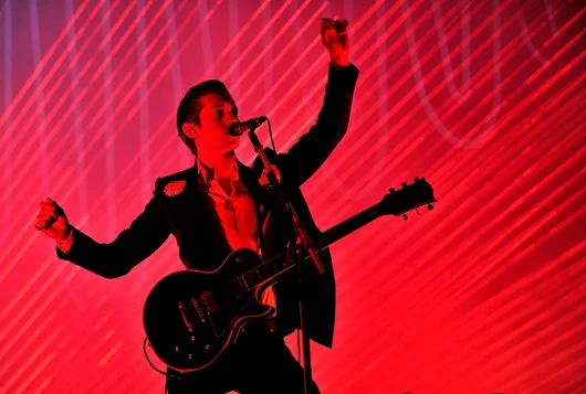 Arctic Monkeys идват в България през лятото на 2022 г.