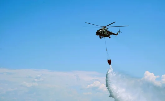 Хеликоптер Ми-17 се включи в гасенето на пожар край Пазарджик