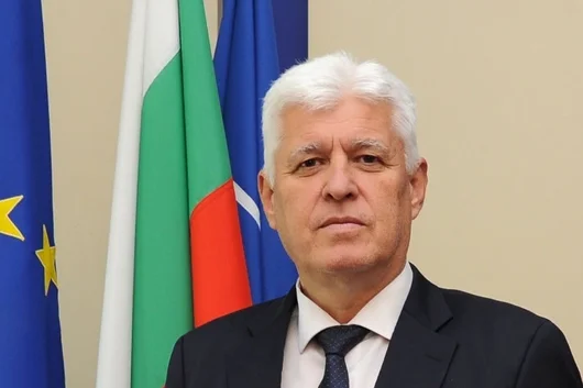 Димитър Стоянов обвини български политици, че подпомагат хибридна операция на Иран, но не ги назова