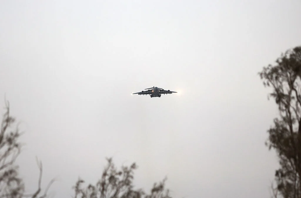 Американски военнотранспортен самолет кацна в Москва. Кремъл твърди, че няма информация