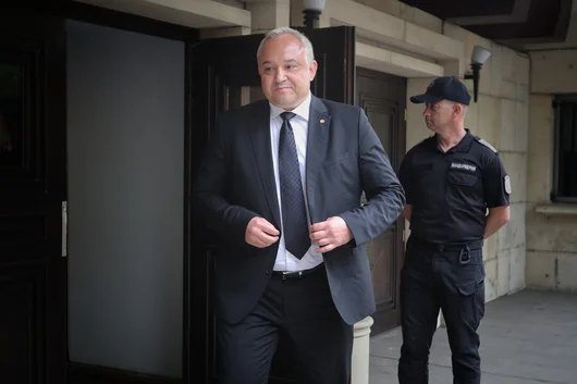Прокуратурата разследва ГДБОП заради проверките на Пеевски