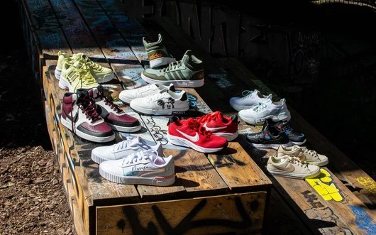 Играйте и спечелете един от пет ваучера за магазини Deichmann
