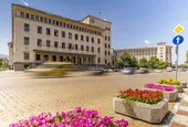 Бизнесът търси по-малко кредити, но апетитът на домакинствата расте