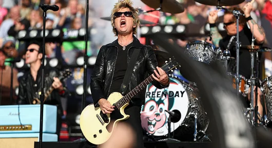 Да цензурираш пънка или как фраза на Green Day не се чу на Супер Боул