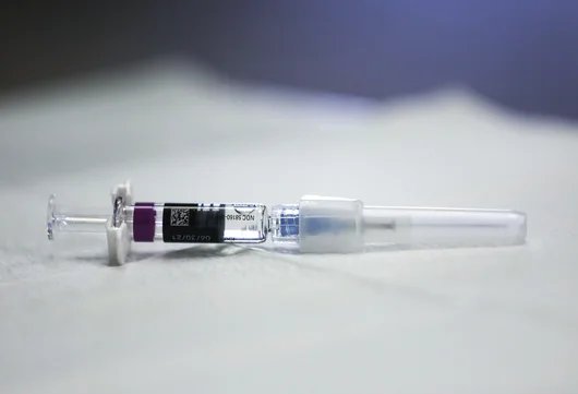 Може ли човек да разпространи SARS-Cov2 дори ако е ваксиниран (обяснено като за деца)