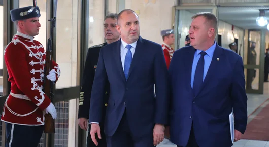 Бившият партньор на ГЕРБ - ВМРО - ще вкара свои хора в листите на Румен Радев