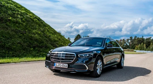 Mercedes S 680 Guard: Новият "танк" на германския канцлер