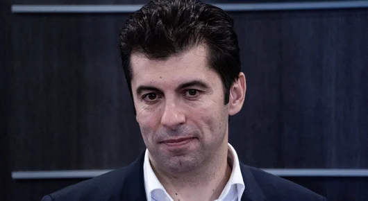 Съдът прати прокуратурата на поправителен по делото срещу Кирил Петков и Божидар Божанов