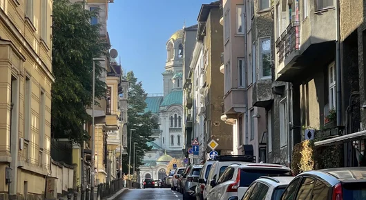 Четири дни без Синя и Зелена зона в София, метрото ще бъде с удължено работно време в нощта срещу Великден