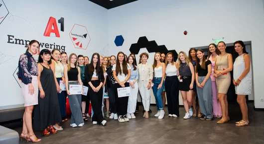Второто издание на A1 STEMfem Junior завърши успешно с 45 млади момичета и подкрепата на силна менторска общност