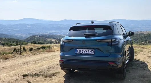 Renault Austral прави дългия път по-тих, по-лек и по-свързан