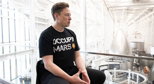 SpaceX излиза на борсата и това може да направи Илон Мъск трилионер