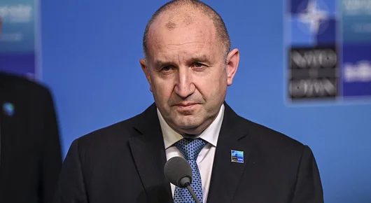 ГЕРБ пита Румен Радев за револвера от Ердоган и получи отговор (обновена) 