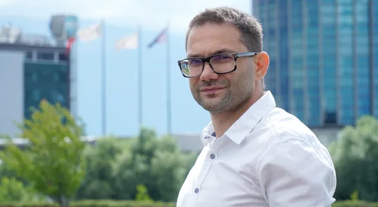 Петър Торнев от Accenture: Да имаш план, да си харесваш работата и да успяваш да не спираш да учиш