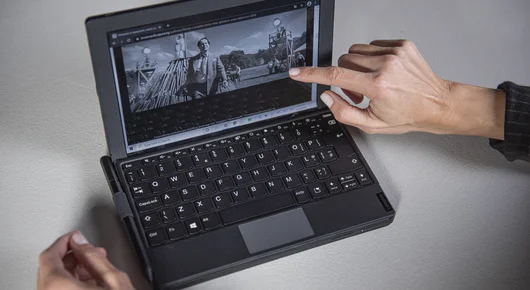 Lenovo ThinkPad X1 Fold: Сгъваем таблет или разгъващ се компютър?