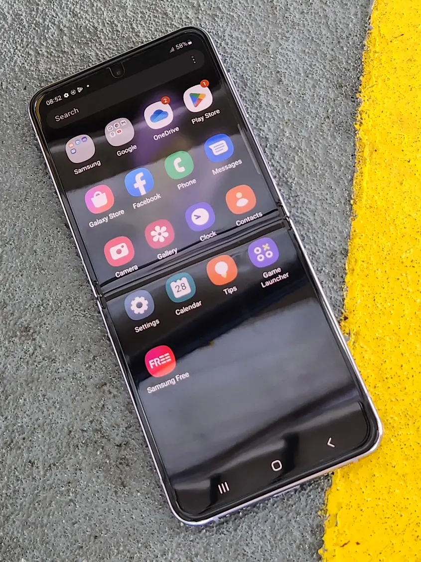 Samsung Galaxy Z Flip 4