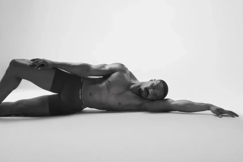 Майкъл Б. Джордан, calvin klein реклама - Майкъл Б. Джордан се извини на майка си, че участва в реклама на Calvin Klein