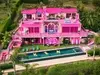 Барби, airbnb, къща в Малибу, Barbiecore
